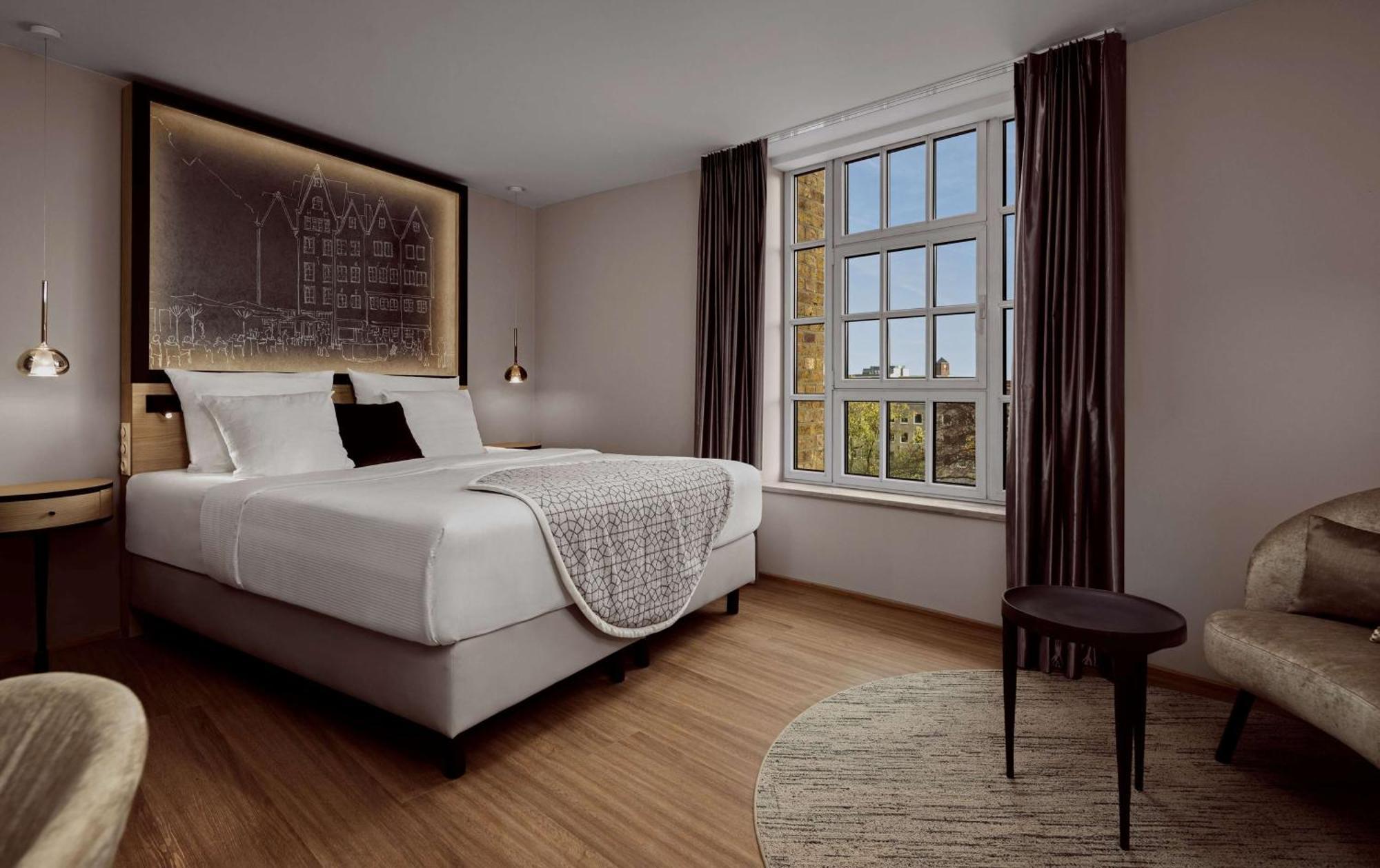 Wasserturm Hotel Cologne, Curio Collection By Hilton Extérieur photo